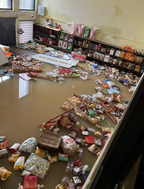 "Mất 600 triệu khi nước r&uacute;t, l&agrave;m g&igrave; c&ograve;n nước mắt m&agrave; kh&oacute;c"- Ảnh 17.