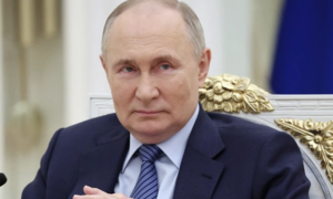 &Ocirc;ng Trump: Nga v&agrave; Ukraine sẽ sớm ngồi v&agrave;o b&agrave;n đ&agrave;m ph&aacute;n- Ảnh 4.