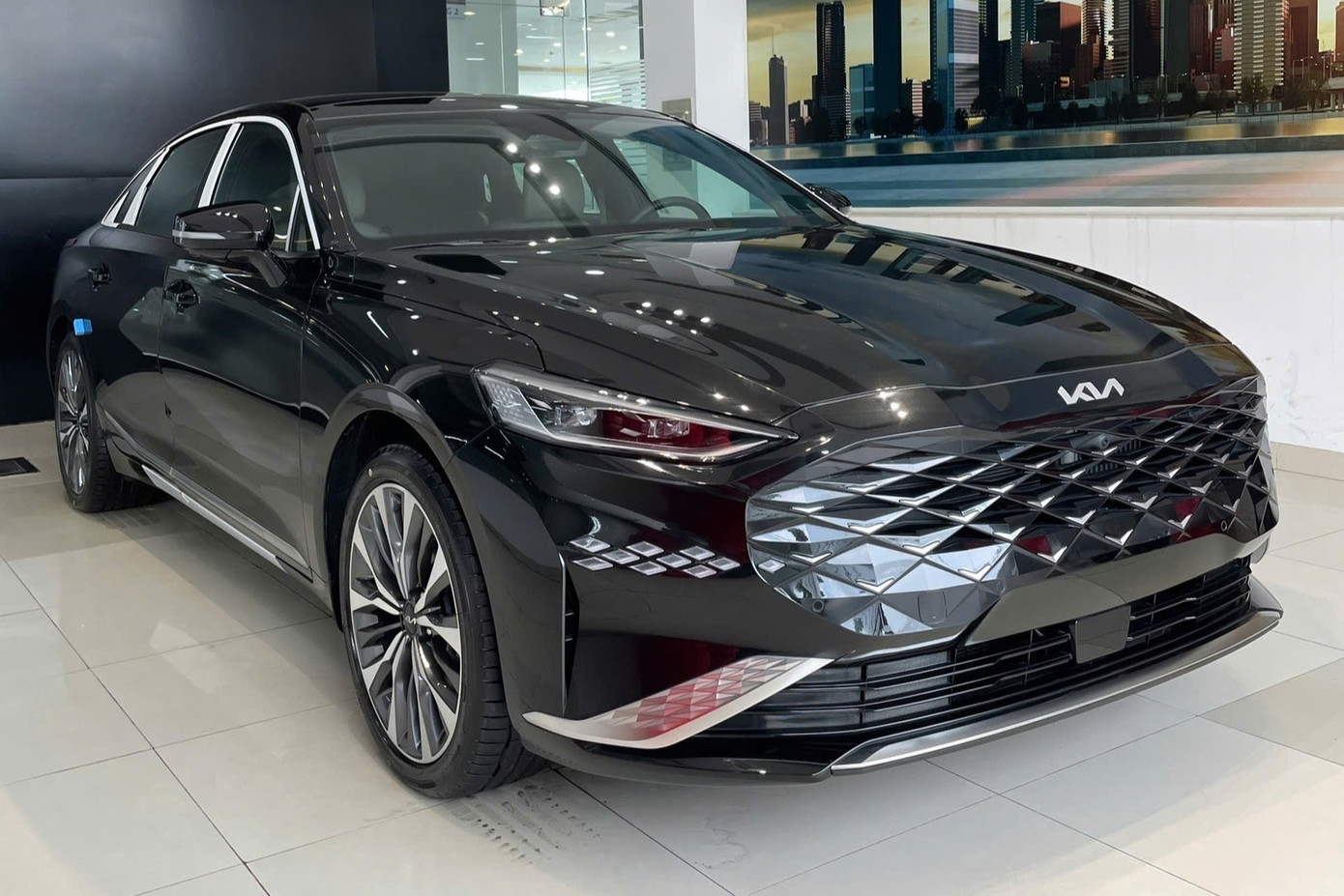 Sedan hàng hiếm Kia K8 xuất hiện tại Việt Nam- Ảnh 7.