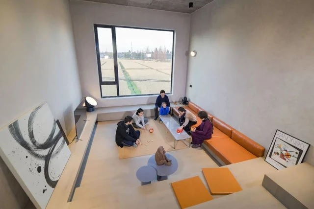 Trưởng ph&ograve;ng nghỉ hưu sớm, mang 7 tỷ đồng về qu&ecirc; x&acirc;y nh&agrave; sau 3 th&aacute;ng đ&atilde; khẳng định: Tr&aacute;nh xa bon chen, t&ocirc;i trẻ ra 10 tuổi, c&ograve;n thu &lsquo;l&atilde;i đậm&rsquo;- Ảnh 2.