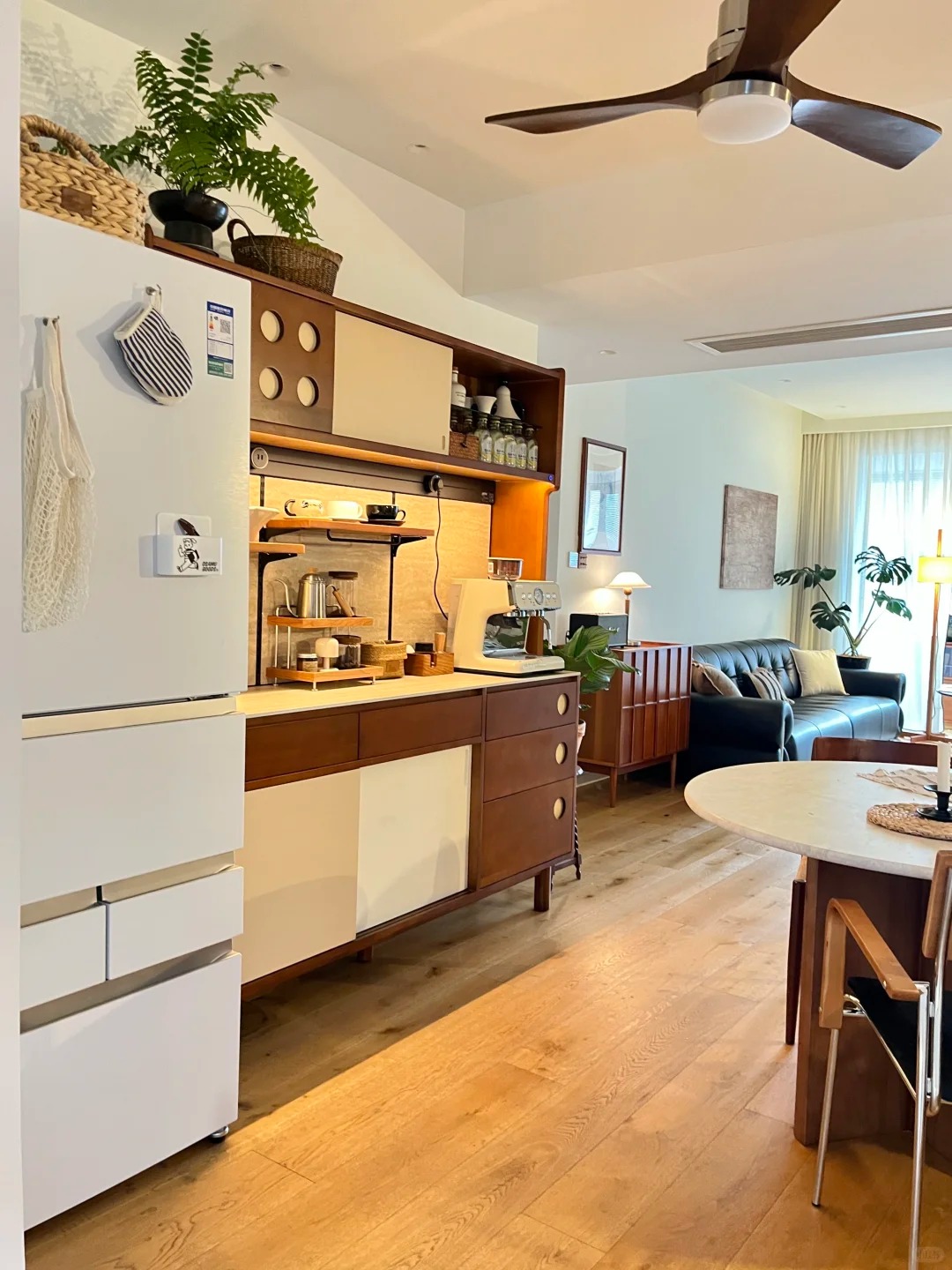 Đừng đặt tủ lạnh ở những vị trí này: Tiền ra như nước, vợ chồng dễ khắc khẩu- Ảnh 2. Đừng đặt tủ lạnh ở những vị trí này: Tiền ra như nước, vợ chồng dễ khắc khẩu- Ảnh 2.