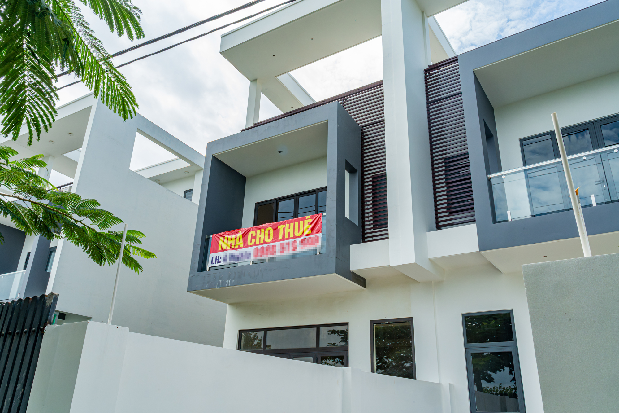 Siêu dự án 10 tỷ USD của Vinhomes tăng tốc xây dựng, nhà đầu tư ồ ạt “săn” đất nền xung quanh, lan rộng cả những khu vực cách dự án hơn 30km- Ảnh 11. Siêu dự án 10 tỷ USD của Vinhomes tăng tốc xây dựng, nhà đầu tư ồ ạt “săn” đất nền xung quanh, lan rộng cả những khu vực cách dự án hơn 30km- Ảnh 11.