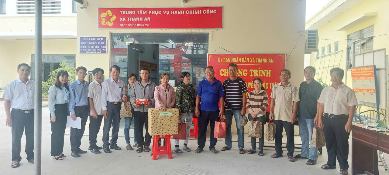 Nhiều người ở một xã của Cần Thơ bất ngờ trúng thưởng khi nộp hồ sơ trực tuyến- Ảnh 3. Nhiều người ở một xã của Cần Thơ bất ngờ trúng thưởng khi nộp hồ sơ trực tuyến- Ảnh 3.