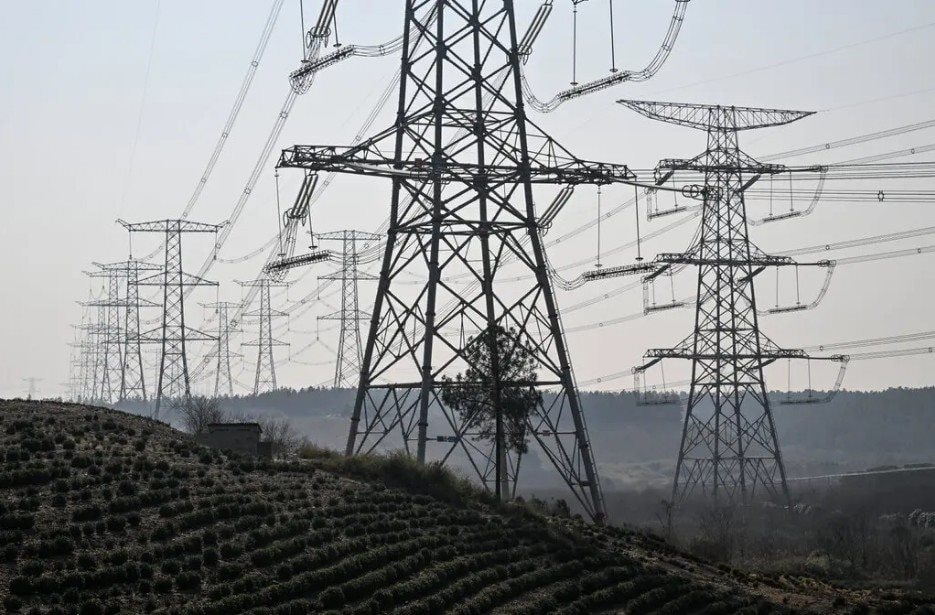 ‘Kỳ quan’ giúp Trung Quốc cấp điện cho 30 triệu xe điện và 50.000km đường sắt cao tốc, trở thành trung tâm công nghiệp xanh lớn nhất hành tinh- Ảnh 1.