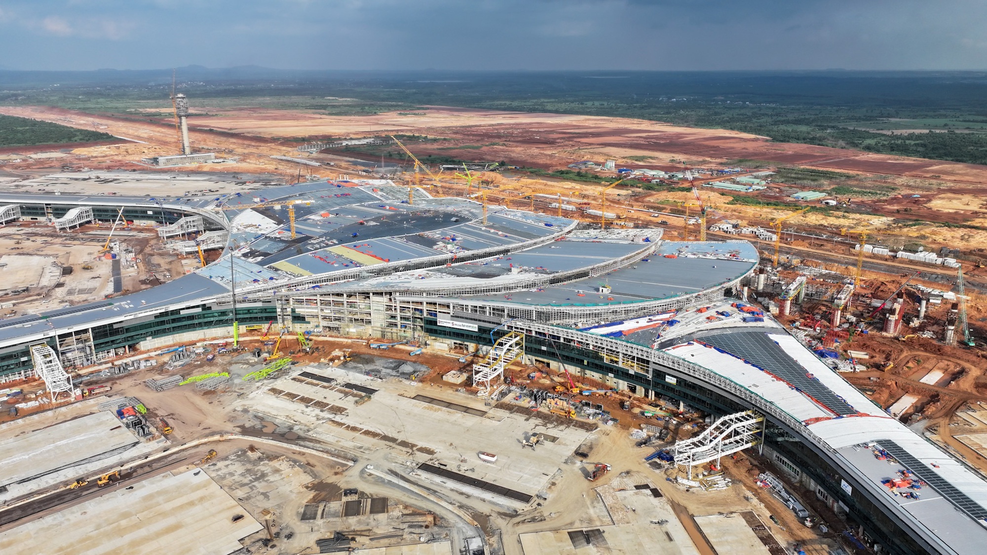 Cận cảnh sân bay Long Thành sắp đón chuyến bay đầu tiên- Ảnh 1. Cận cảnh sân bay Long Thành sắp đón chuyến bay đầu tiên- Ảnh 1.