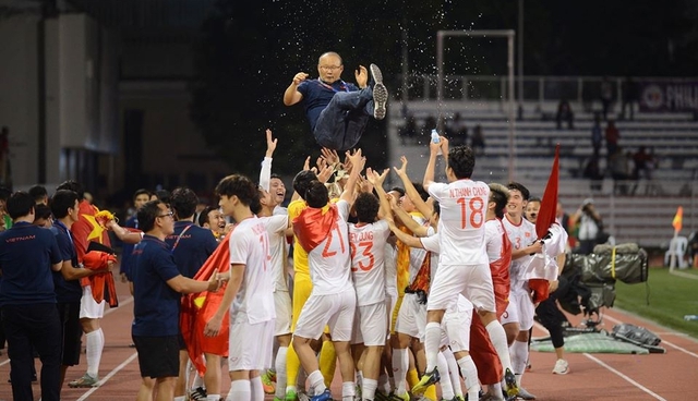 Ng&agrave;y n&agrave;y 8 năm trước, &ocirc;ng Park Hang-seo đến Việt Nam v&agrave; sau đ&oacute; th&igrave;!- Ảnh 3.