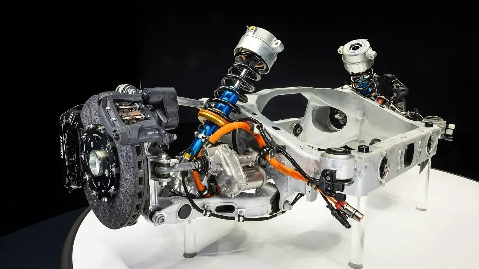 Ferrari công bố thông tin về siêu xe điện đầu tiên- Ảnh 3.