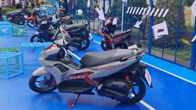 Bảng giá xe máy Honda Air Blade mới nhất tháng 10/2025- Ảnh 1. Bảng giá xe máy Honda Air Blade mới nhất tháng 10/2025- Ảnh 1.