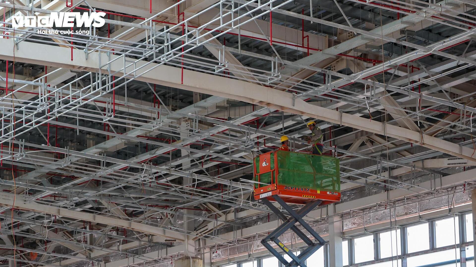 Công nhân thi công ngày đêm, nhiều hạng mục sân bay Long Thành vượt tiến độ- Ảnh 16.