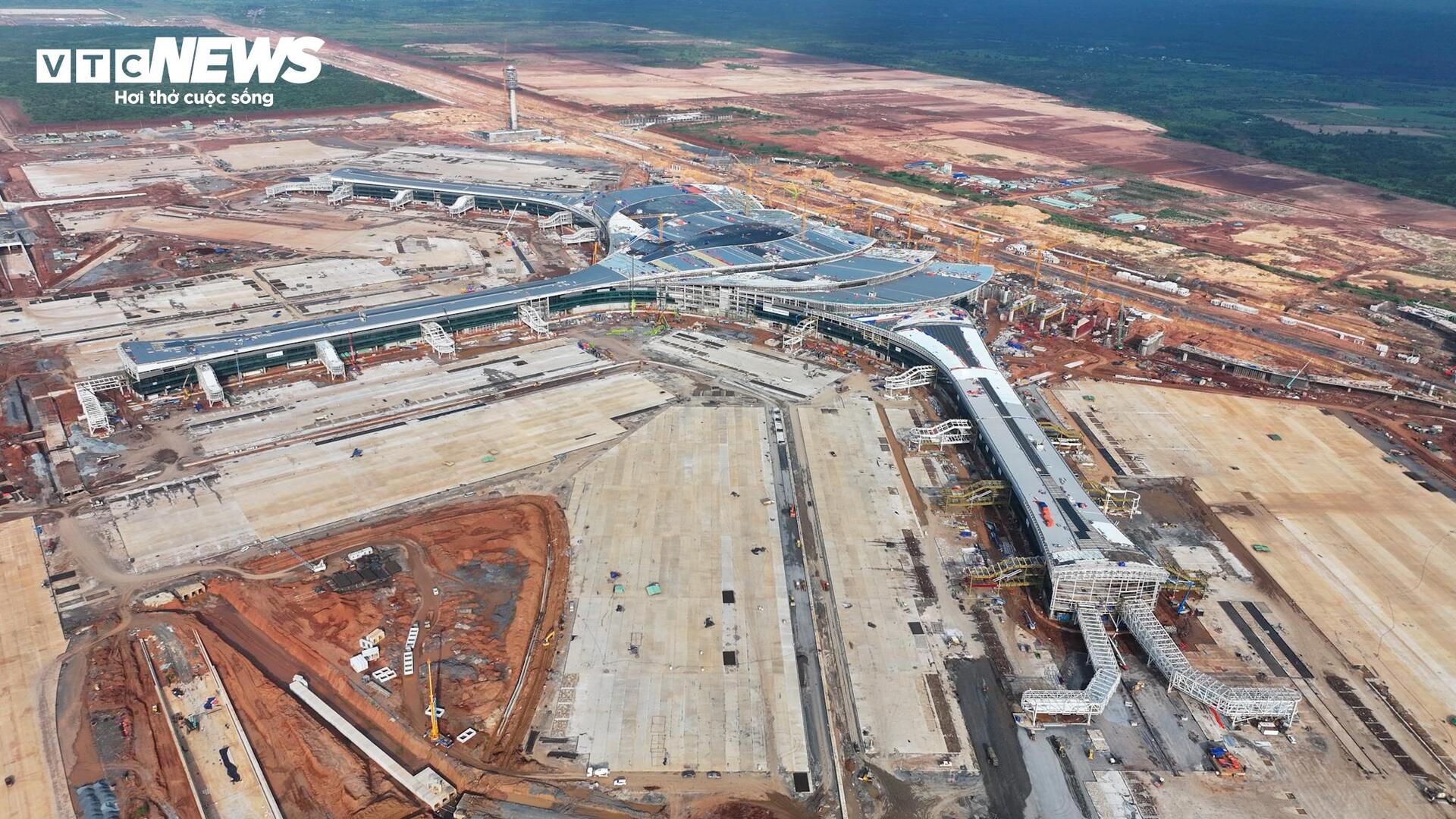 Công nhân thi công ngày đêm, nhiều hạng mục sân bay Long Thành vượt tiến độ- Ảnh 17.