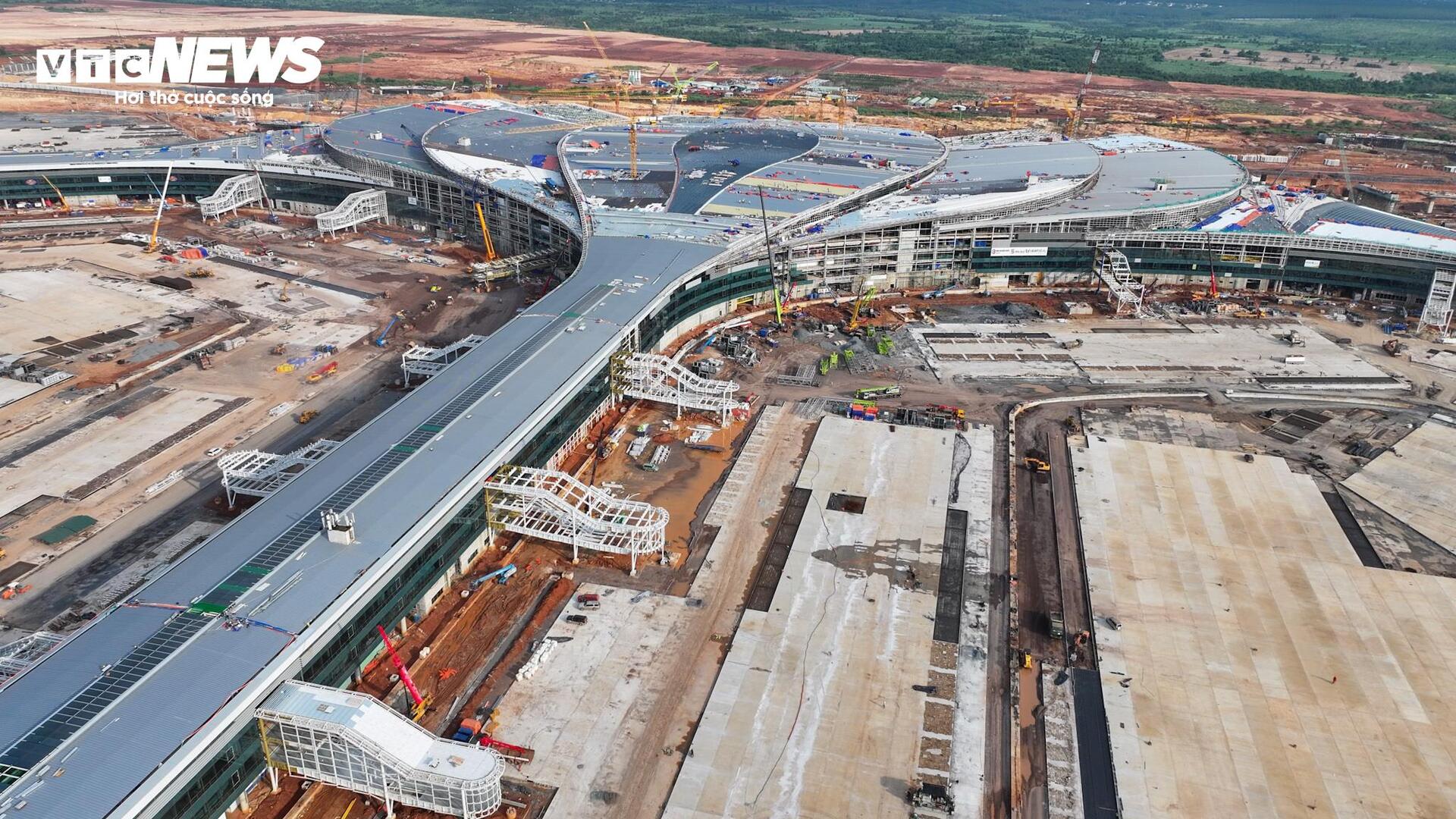 Công nhân thi công ngày đêm, nhiều hạng mục sân bay Long Thành vượt tiến độ- Ảnh 7.