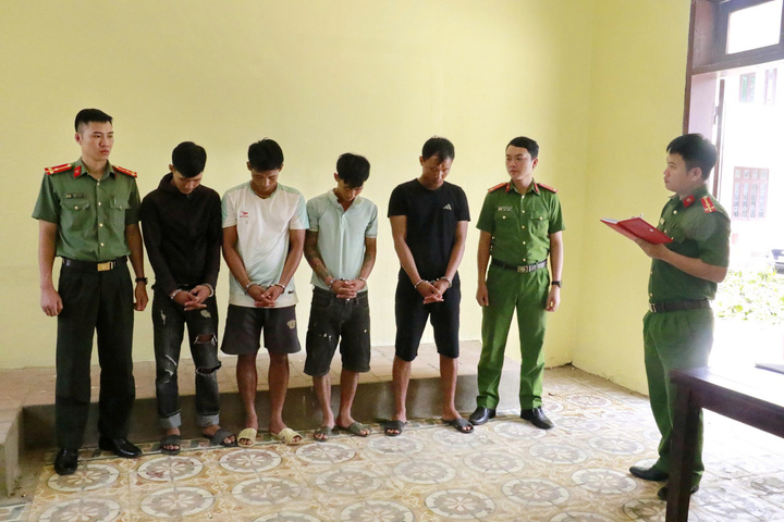 Lợi dụng dân sơ tán tránh lũ, 3 anh em đột nhập vào nhà cuỗm tài sản- Ảnh 1.