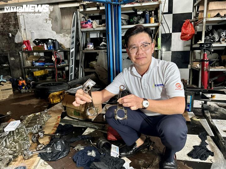 Giám đốc gara ô tô chia sẻ cách xử lý xe bị ngập nước- Ảnh 4.