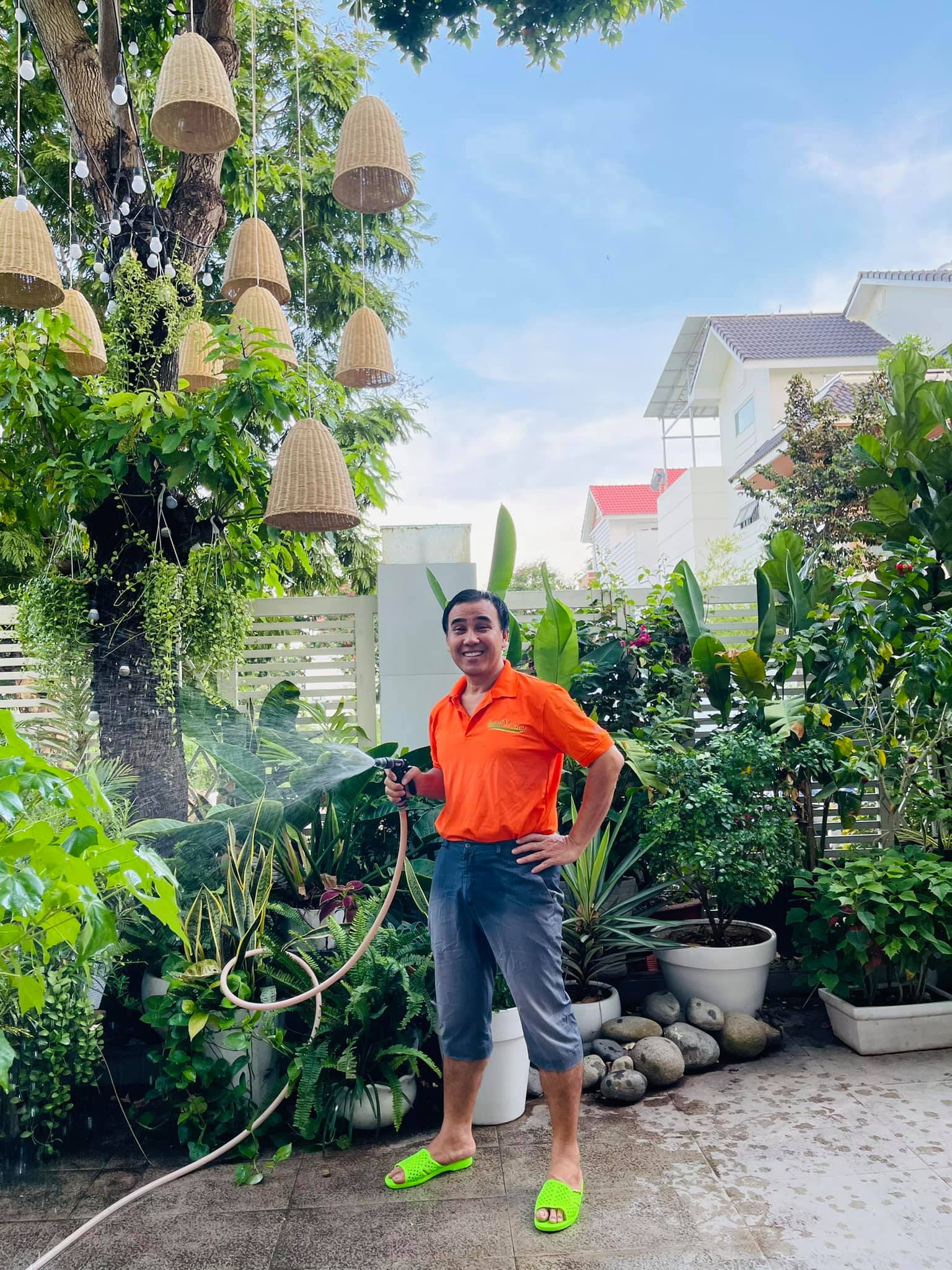 Điều lạ trong biệt thự của một Phó chủ tịch, ái nữ 