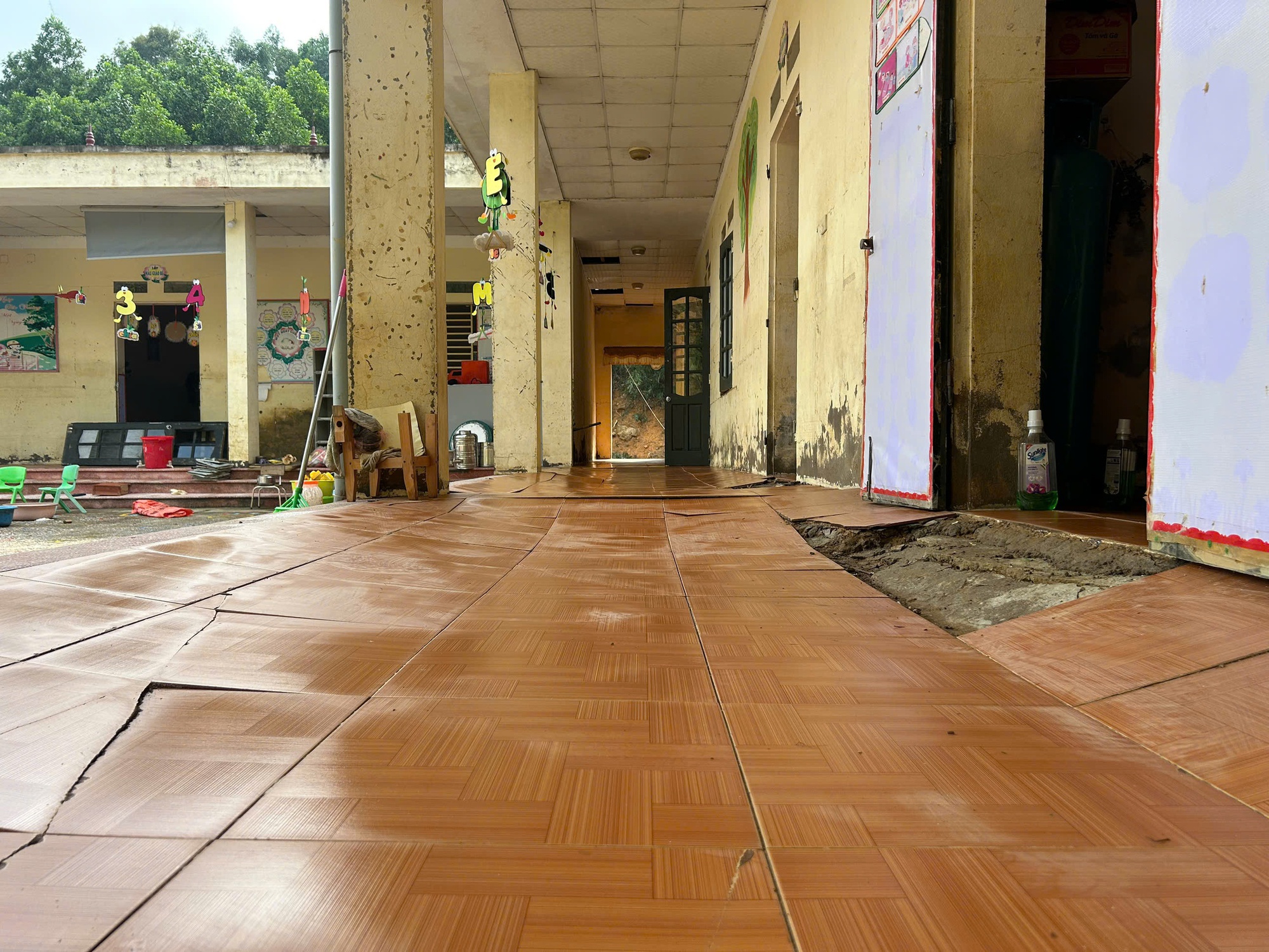 VIDEO: Lũ quét kinh hoàng "tàn phá" điểm trường mầm non ở Thái Nguyên- Ảnh 12.