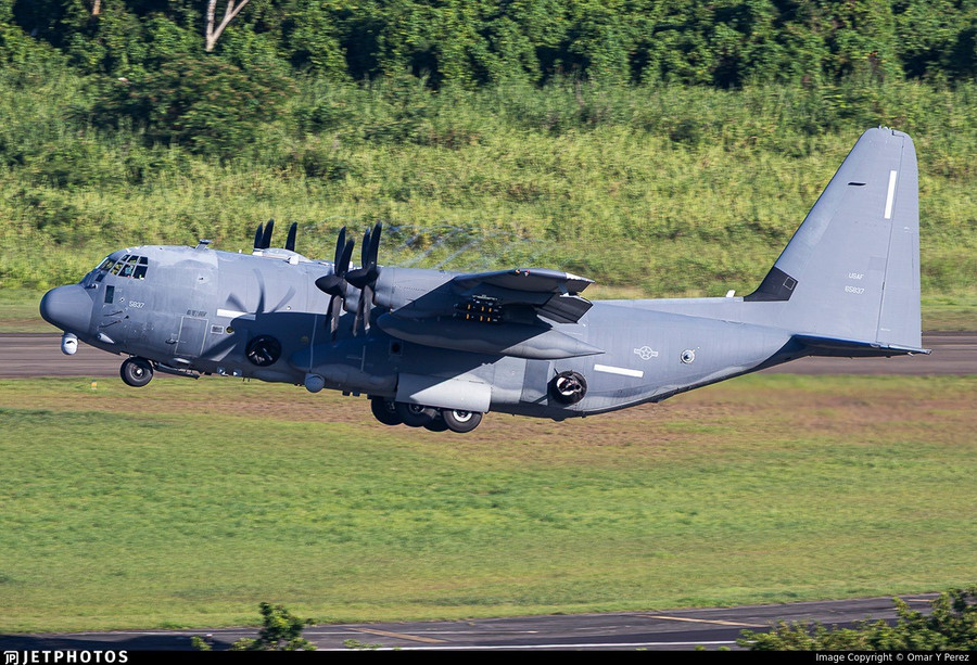 Dấu hiệu Mỹ sắp tấn c&ocirc;ng Venezuela khi AC-130J tới Puerto Rico?- Ảnh 1.