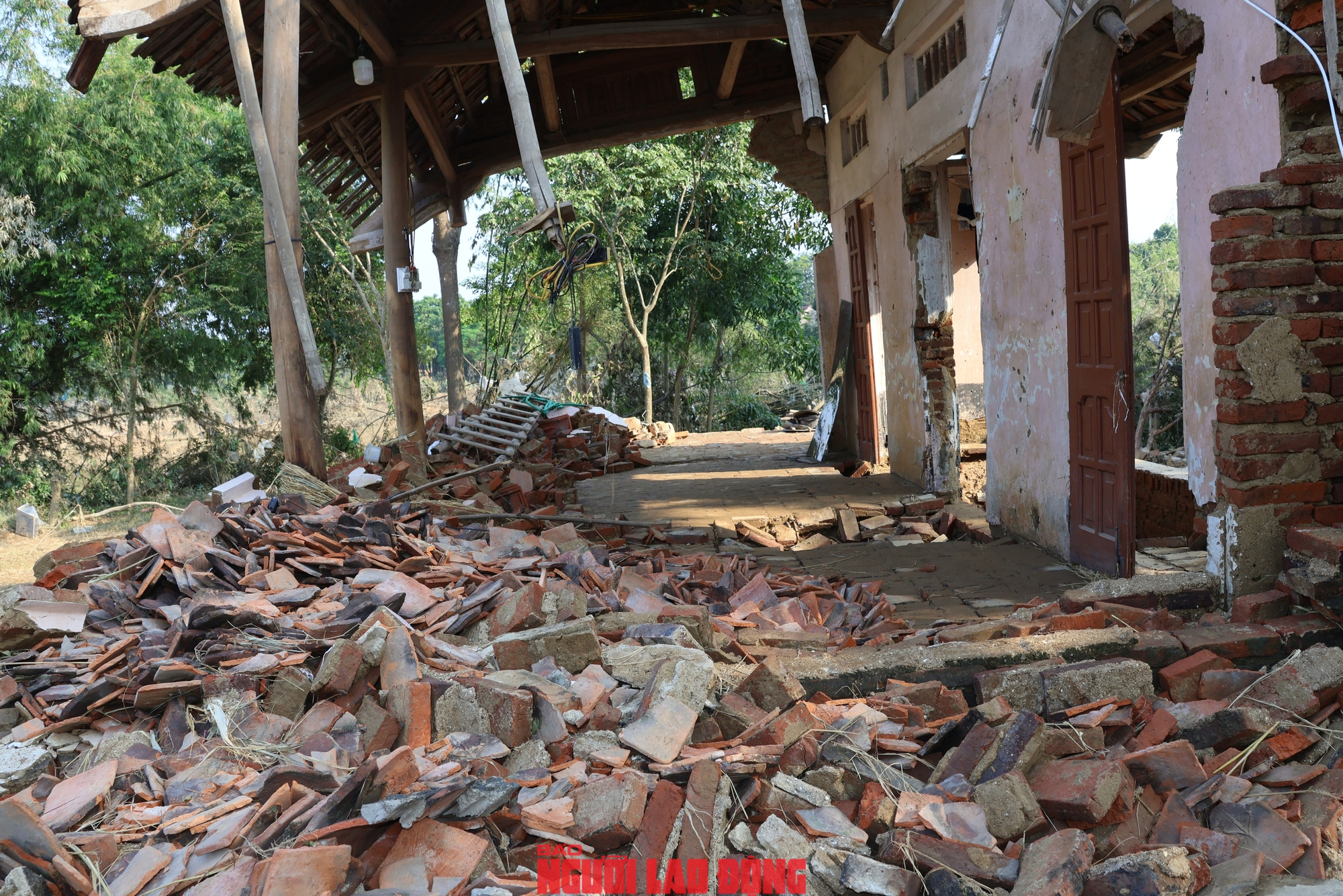 X&oacute;t xa cảnh người phụ nữ ngh&egrave;o đơn th&acirc;n ở Th&aacute;i Nguy&ecirc;n chỉ c&oacute; gian nh&agrave; cũ v&agrave; 10 triệu đ&atilde; bị lũ cuốn - Ảnh 6.