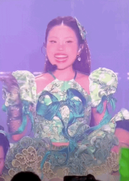 Phương Mỹ Chi xin lỗi- Ảnh 1. Phương Mỹ Chi xin lỗi- Ảnh 1.