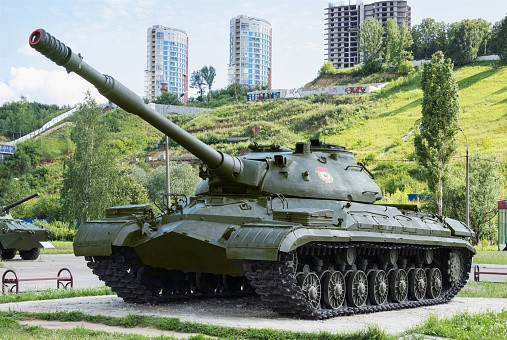 Chiếc xe tăng hạng nặng T-10M cuối c&ugrave;ng đang được b&aacute;n tại v&ugrave;ng Dnipropetrovsk- Ảnh 6.