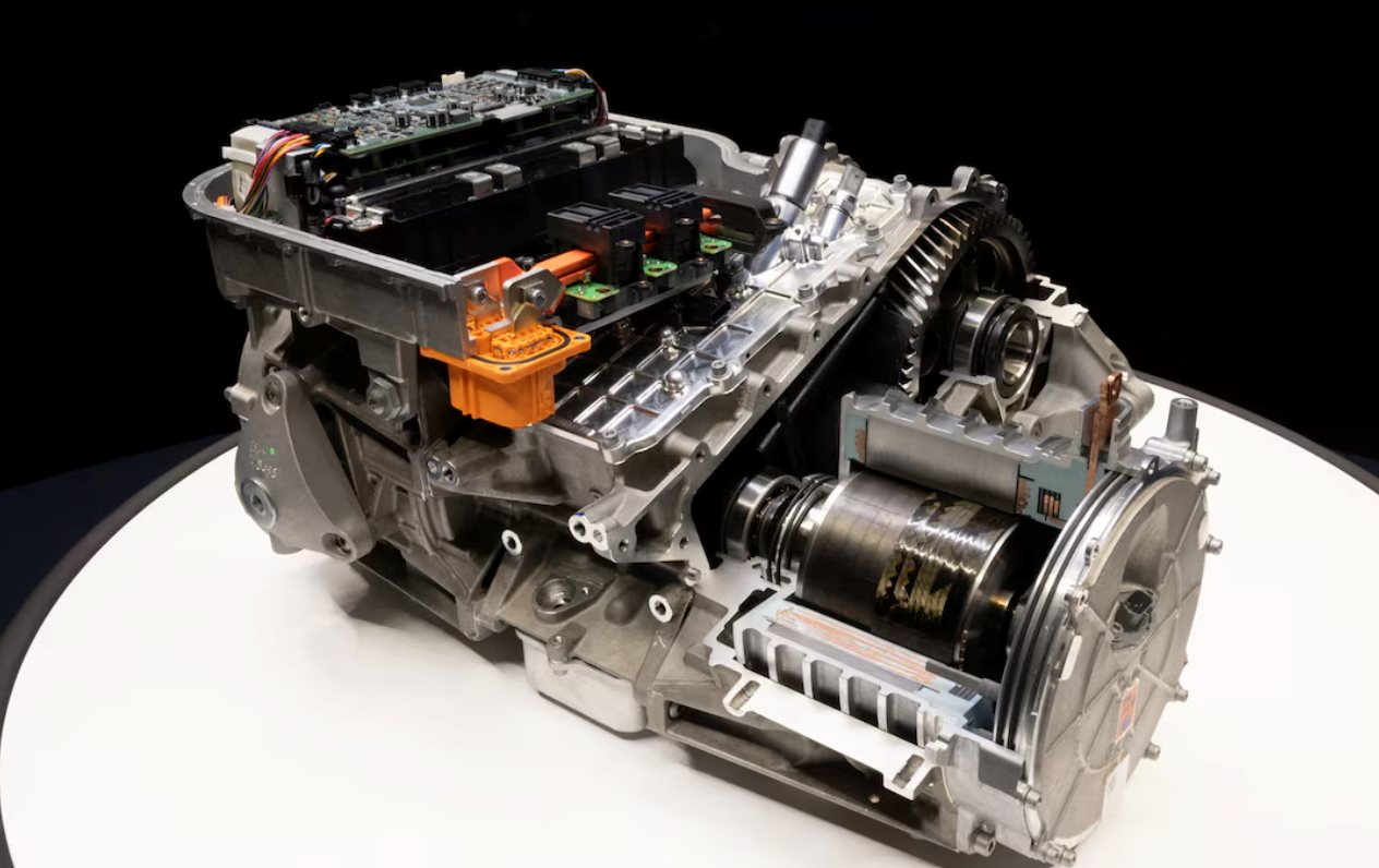 Ferrari sắp ra mắt siêu xe điện lần đầu tiên sau 77 năm: Tăng tốc chỉ sau 2,5 giây, chạy được 600 km/sạc- Ảnh 1.