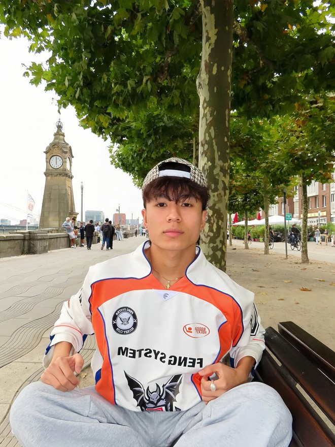 TikToker Việt gửi lời xin lỗi sau khi có hành vi phản cảm ở Đức, bị TikToker Việt gửi lời xin lỗi sau khi có hành vi phản cảm ở Đức, bị