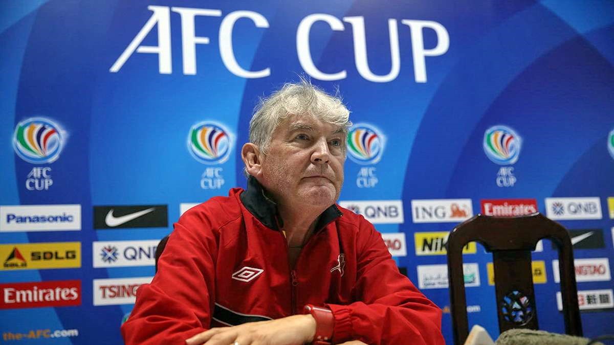 Cựu HLV tuyển Việt Nam chê LĐBĐ Malaysia yếu kém, thua xa Lào: "Nếu cứ thế, họ nên từ chức"- Ảnh 1.