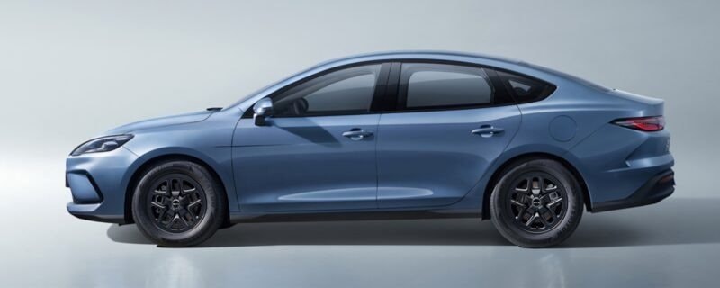 Sát ngày về Việt Nam, một mẫu sedan hybrid có bản nâng cấp tại Trung Quốc: chạy từ Hà Nội đến Cà Mau không cần tiếp nhiên liệu, giá tương đương 300 triệu đồng- Ảnh 6.