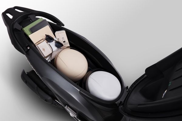 Ra mắt xe tay ga tam giác mạch giá ngang Vision: Ăn xăng 1,75L/100km, cốp lớn, có Smartkey- Ảnh 6.