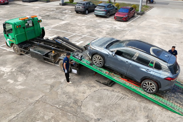 Gần 300 cuộc gọi chờ giải cứu: VETC miễn phí cứu hộ và kéo xe, kêu gọi cả nước chung tay vì Thái Nguyên - Ảnh 2.