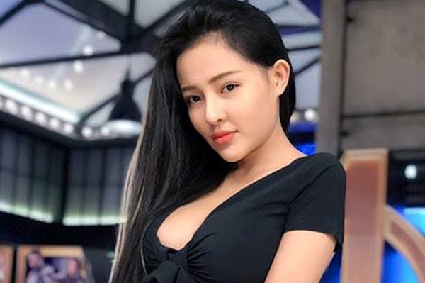 Nữ ca sĩ được Tùng Dương chúc "sớm có em bé" với Nguyễn Văn Chung: Xinh đẹp, 2025 nổi tiếng cả nước- Ảnh 2.