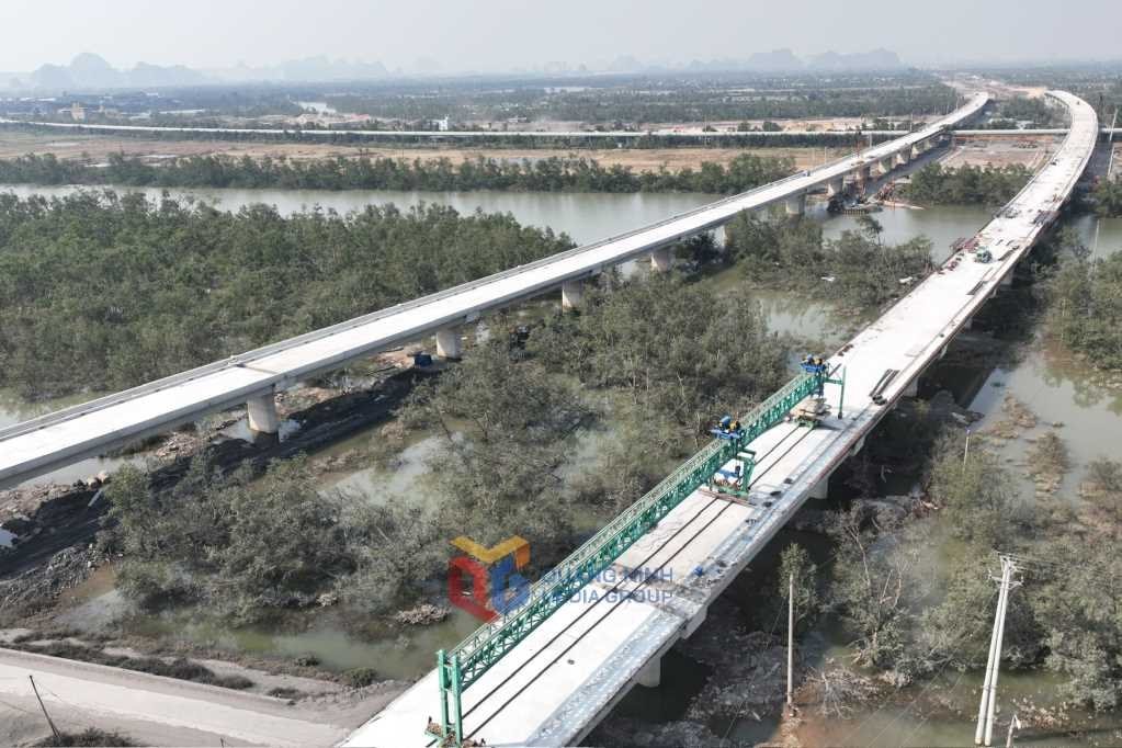 Siêu dự án 6.400 tỷ đồng: "Mạch giao thông vàng" nối liền Quảng Ninh với vùng tam giác kinh tế phía Bắc- Ảnh 4.