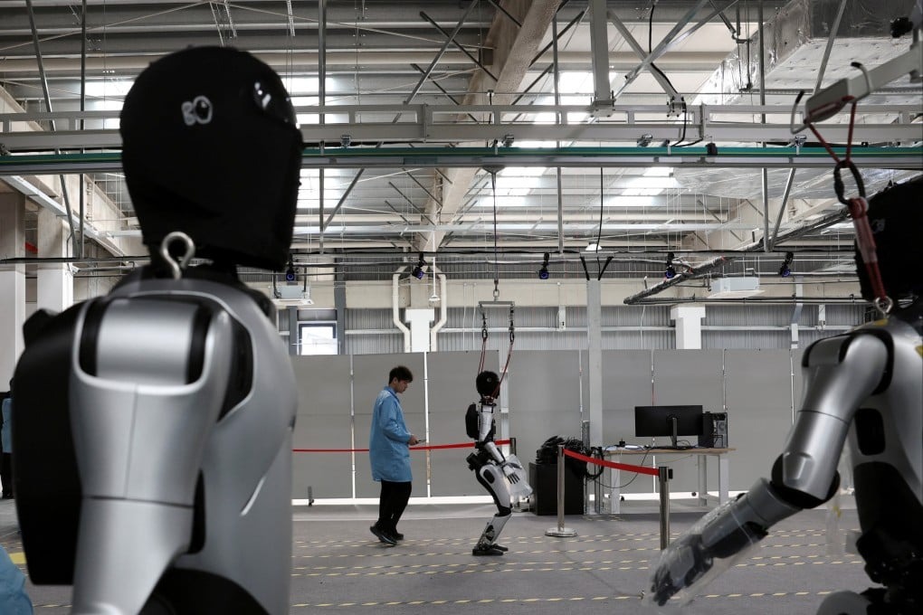 Gần 30 vạn robot Trung Quốc đang cố gắng "cứu rỗi" quốc gia dân số già, thiếu hụt nhân công- Ảnh 1. Gần 30 vạn robot Trung Quốc đang cố gắng "cứu rỗi" quốc gia dân số già, thiếu hụt nhân công- Ảnh 1.