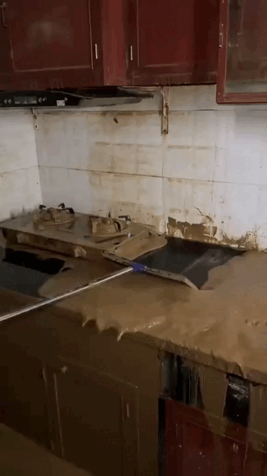 25 triệu người xem cảnh dọn nhà Thái Nguyên sau lũ- Ảnh 6.