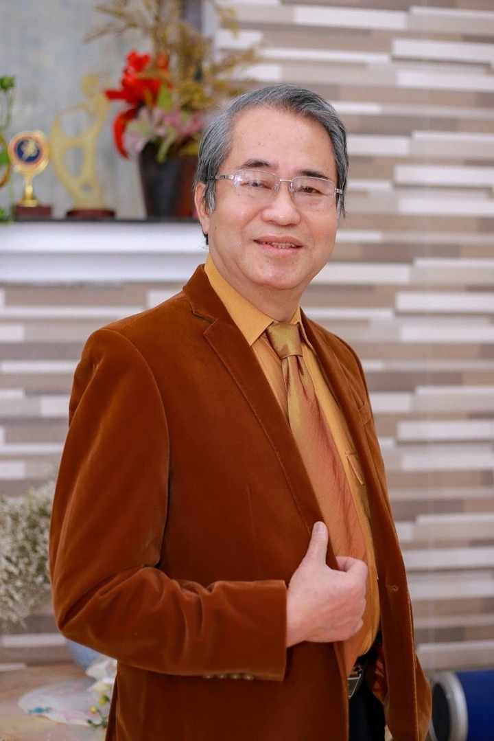 Nam NSND có học hàm Phó Giáo sư, từng giữ chức Giám đốc Nhà hát của quân đội- Ảnh 5. Nam NSND có học hàm Phó Giáo sư, từng giữ chức Giám đốc Nhà hát của quân đội- Ảnh 5.