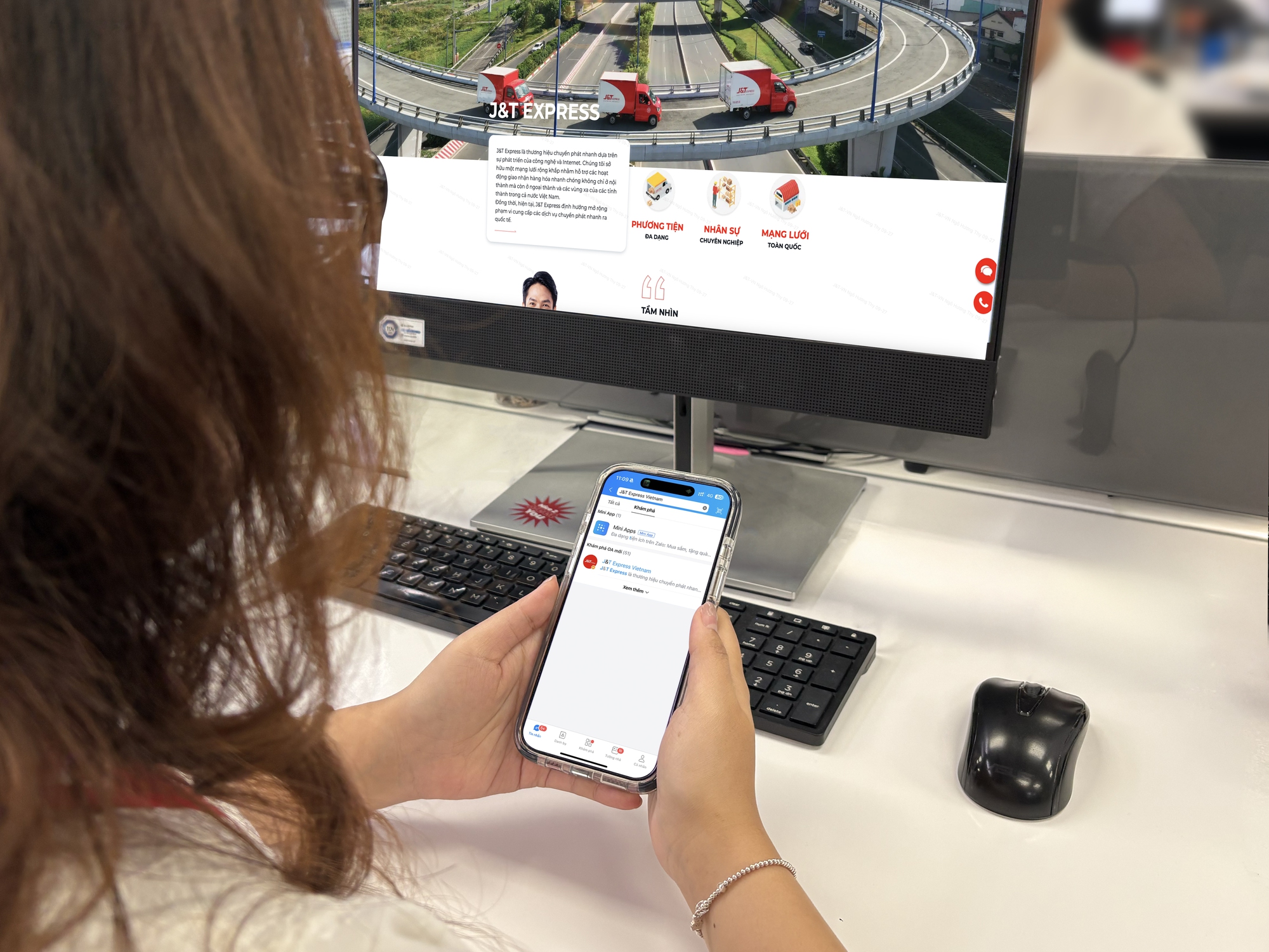 J&T Express ra mắt Mini App trên Zalo: Giải pháp thuận tiện để đặt, tra cứu đơn hàng- Ảnh 1. J&T Express ra mắt Mini App trên Zalo: Giải pháp thuận tiện để đặt, tra cứu đơn hàng- Ảnh 1.