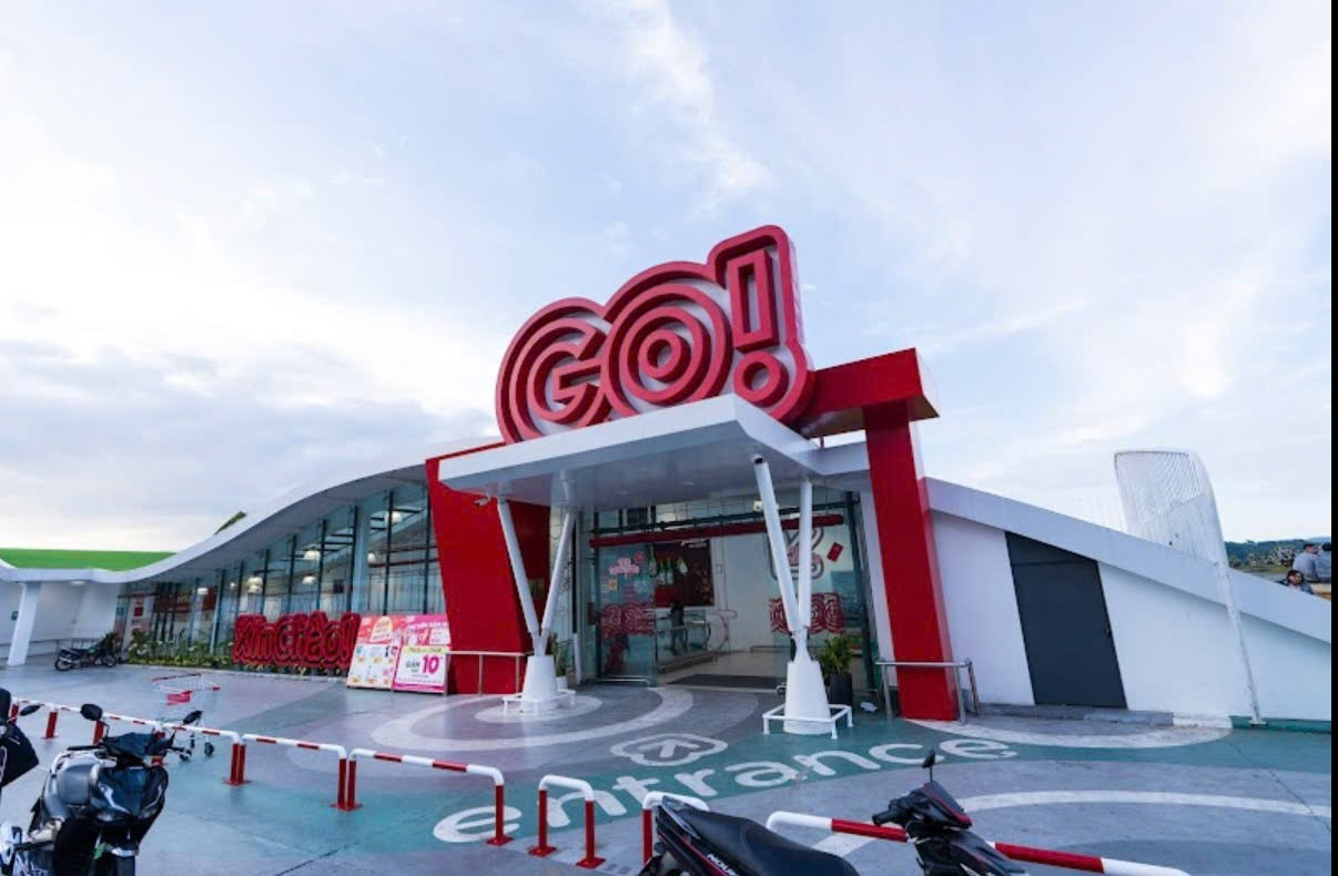 Công an vào cuộc vụ bé trai 10 tuổi bị nhân viên siêu thị đưa vào phòng riêng ‘làm việc’- Ảnh 1.