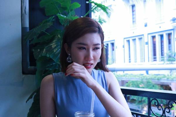 Thúy Ngân sao ra nông nỗi này?- Ảnh 2. Thúy Ngân sao ra nông nỗi này?- Ảnh 2.