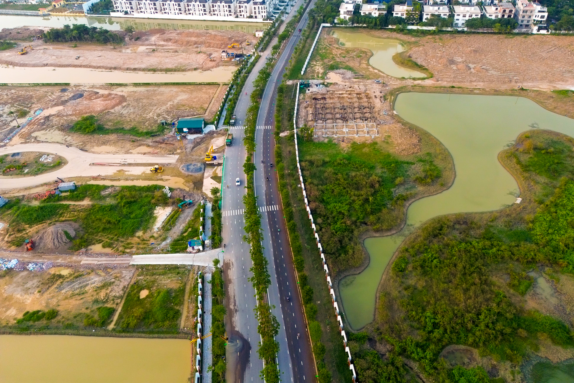 Toàn cảnh công viên rộng gần gấp 4 lần sân Mỹ Đình, nằm giữa khu nhà giàu đắt đỏ bậc nhất Hà Nội- Ảnh 8. Toàn cảnh công viên rộng gần gấp 4 lần sân Mỹ Đình, nằm giữa khu nhà giàu đắt đỏ bậc nhất Hà Nội- Ảnh 8.