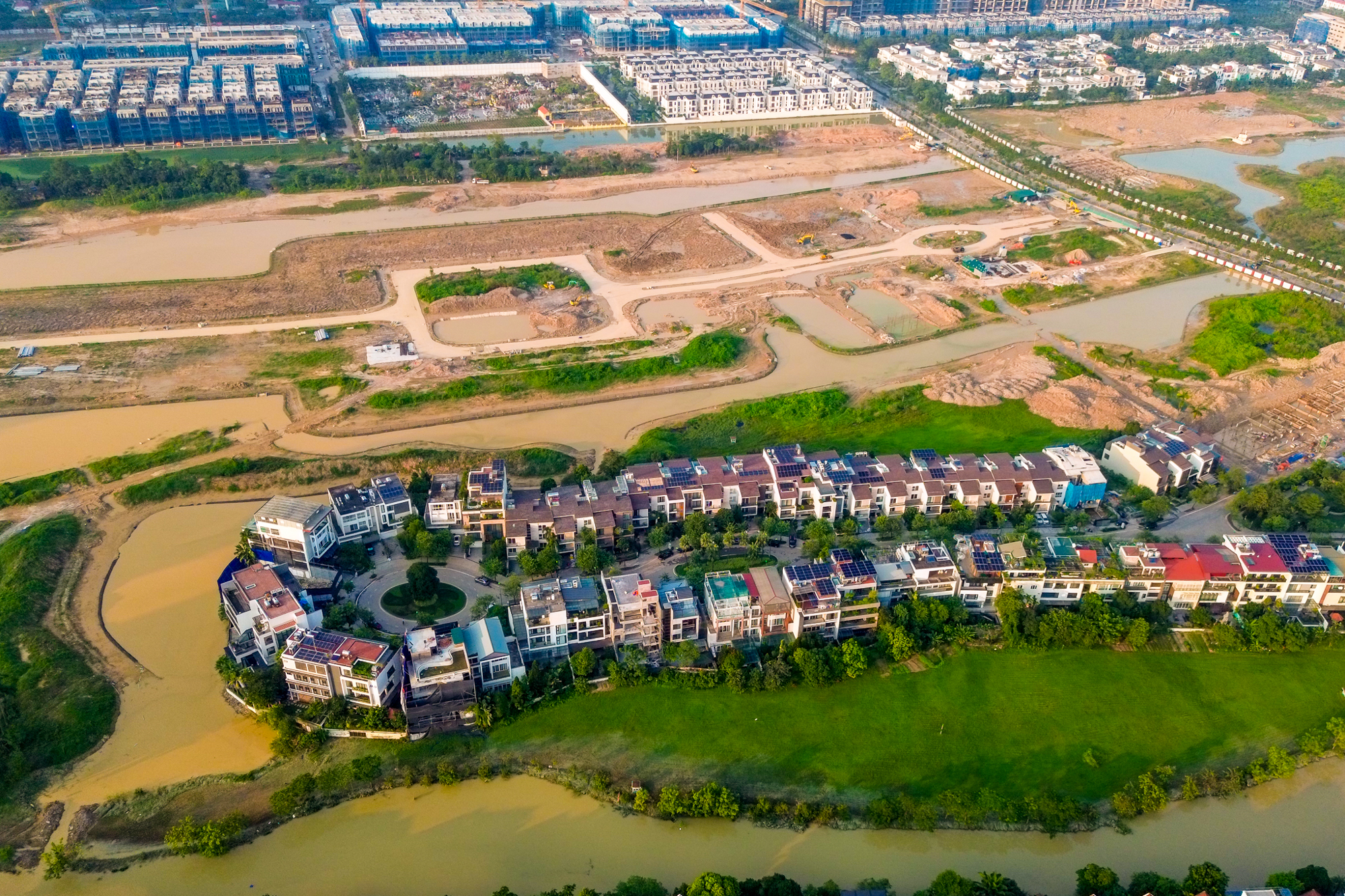 Toàn cảnh công viên rộng gần gấp 4 lần sân Mỹ Đình, nằm giữa khu nhà giàu đắt đỏ bậc nhất Hà Nội- Ảnh 10. Toàn cảnh công viên rộng gần gấp 4 lần sân Mỹ Đình, nằm giữa khu nhà giàu đắt đỏ bậc nhất Hà Nội- Ảnh 10.