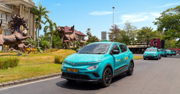 Tỷ phú Phạm Nhật Vượng đưa Green SM đến thành phố 3,8 triệu phương tiện, phủ sóng quốc gia 284 triệu dân