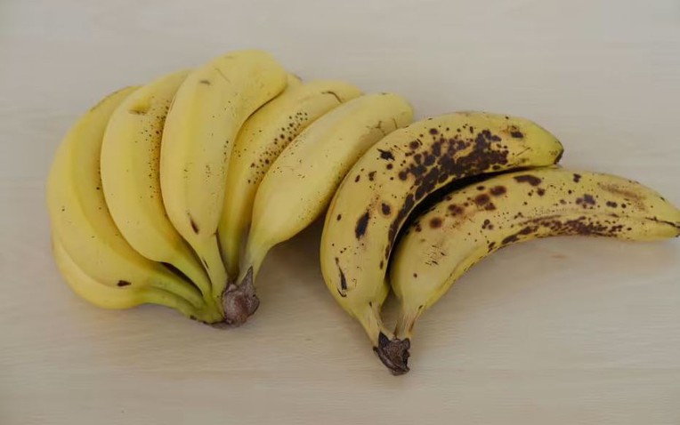 Chuối tươi ngon suốt 2 tuần nếu được bảo quản ở vị trí này - không phải rổ trái cây- Ảnh 1.