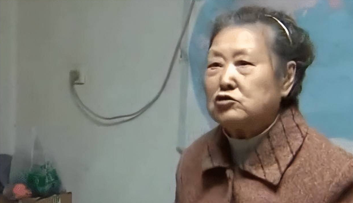 Cha mẹ sang tên nhà cho 2 anh trai, con trai út tức giận 6 năm không về nhà, cha qua đời cũng chẳng một lời hỏi thăm- Ảnh 4. Cha mẹ sang tên nhà cho 2 anh trai, con trai út tức giận 6 năm không về nhà, cha qua đời cũng chẳng một lời hỏi thăm- Ảnh 4.