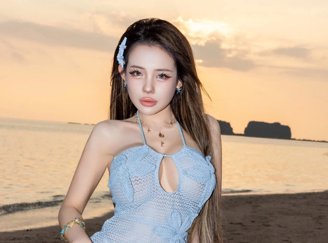 Điểm mặt các "hot girl" dính loạt lùm xùm trước khi bị bắt- Ảnh 1.