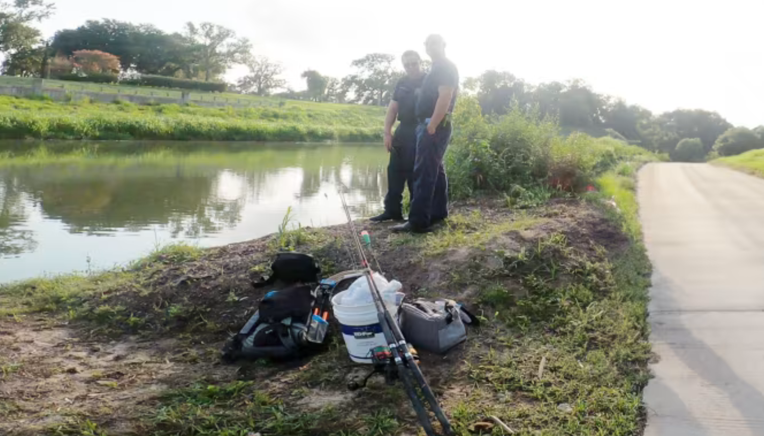 Mỹ phát hiện nhiều thi thể trôi sông ở Houston- Ảnh 3. Mỹ phát hiện nhiều thi thể trôi sông ở Houston- Ảnh 3.