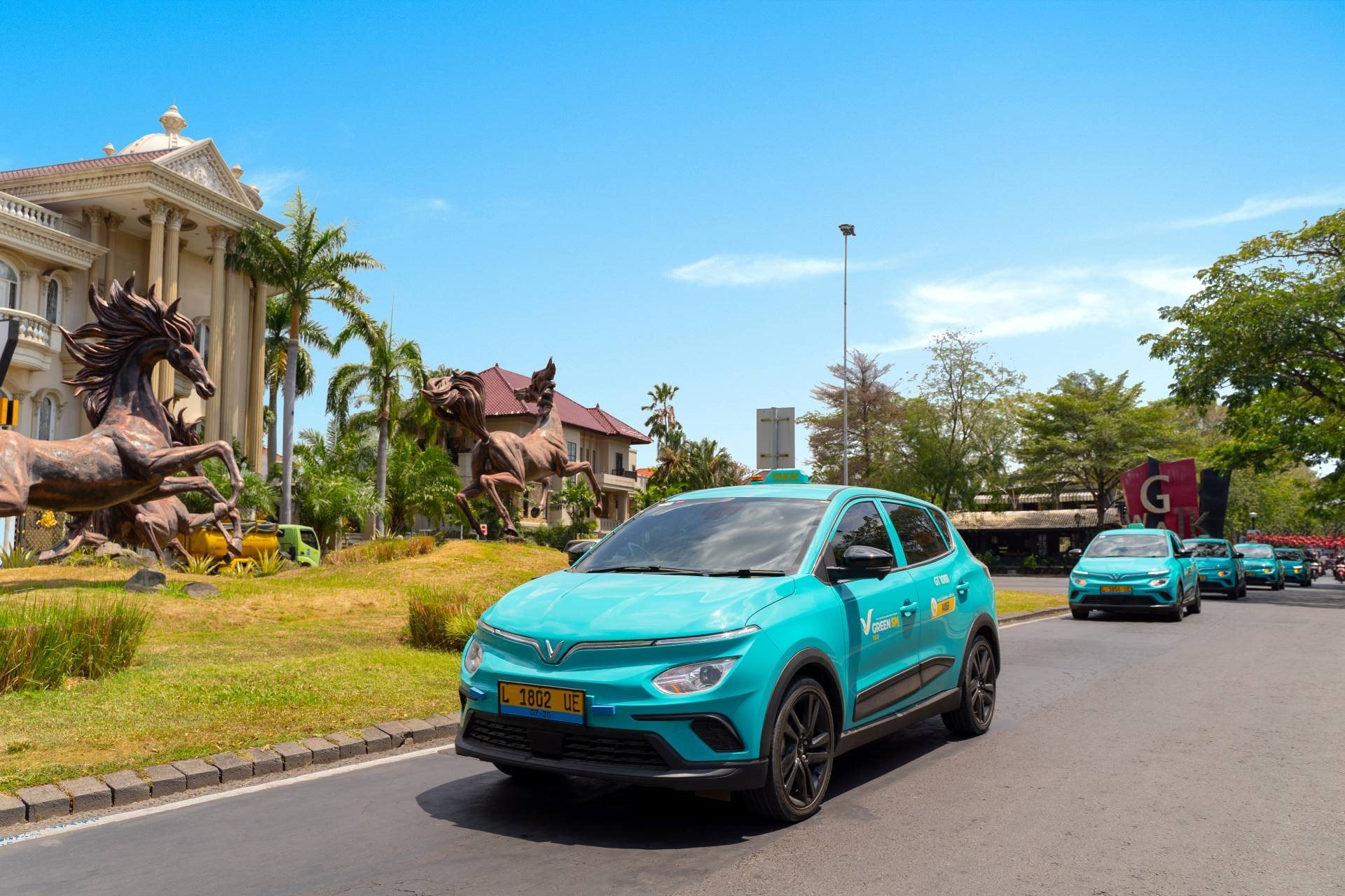 Tỷ phú Phạm Nhật Vượng mở rộng "Xanh SM" phiên bản Indonesia- Ảnh 1.