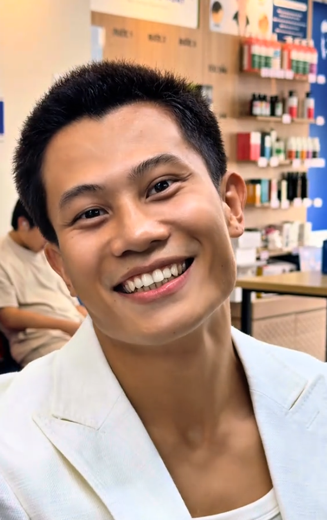 Nam diễn viên Mưa Đỏ rơi nước mắt: Chào anh Tạ nhé...- Ảnh 4. Nam diễn viên Mưa Đỏ rơi nước mắt: Chào anh Tạ nhé...- Ảnh 4.