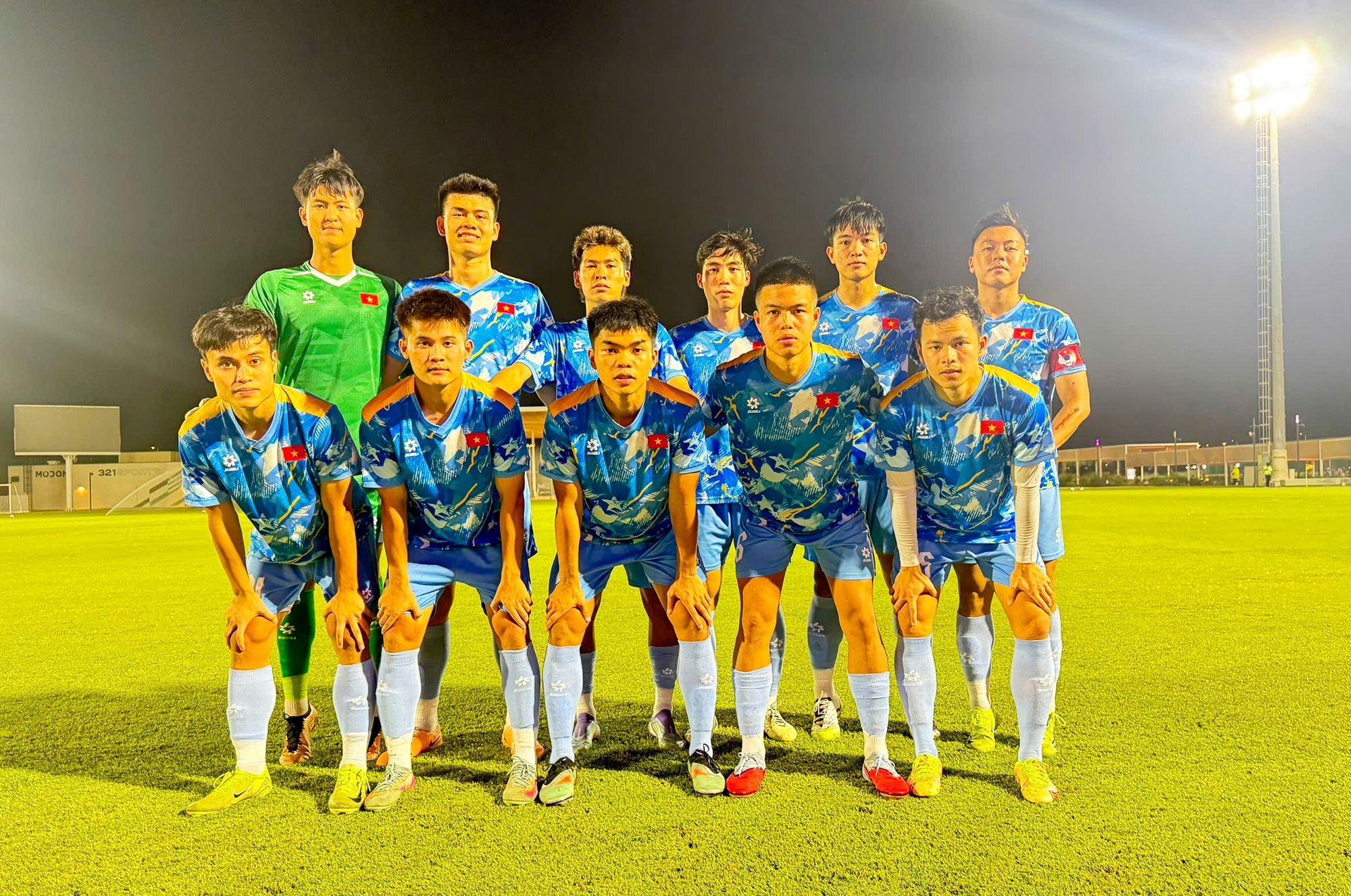 U23 Việt Nam 2 lần sút tung lưới cường địch Tây Á, thu về bài học quý trước thềm SEA Games- Ảnh 1. U23 Việt Nam 2 lần sút tung lưới cường địch Tây Á, thu về bài học quý trước thềm SEA Games- Ảnh 1.