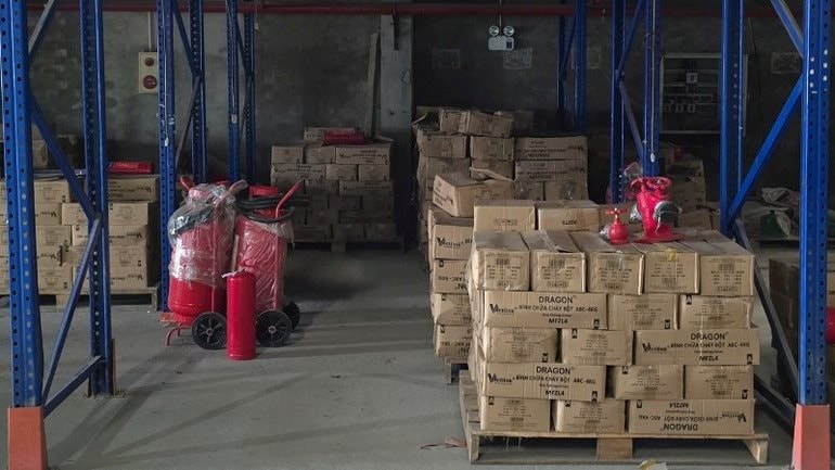 Điều tra công ty sản xuất 3 triệu bình chữa cháy giả, doanh thu 1.000 tỷ đồng, gây hoạ trong các vụ cháy gần đây - Ảnh 5. Điều tra công ty sản xuất 3 triệu bình chữa cháy giả, doanh thu 1.000 tỷ đồng, gây hoạ trong các vụ cháy gần đây - Ảnh 5.