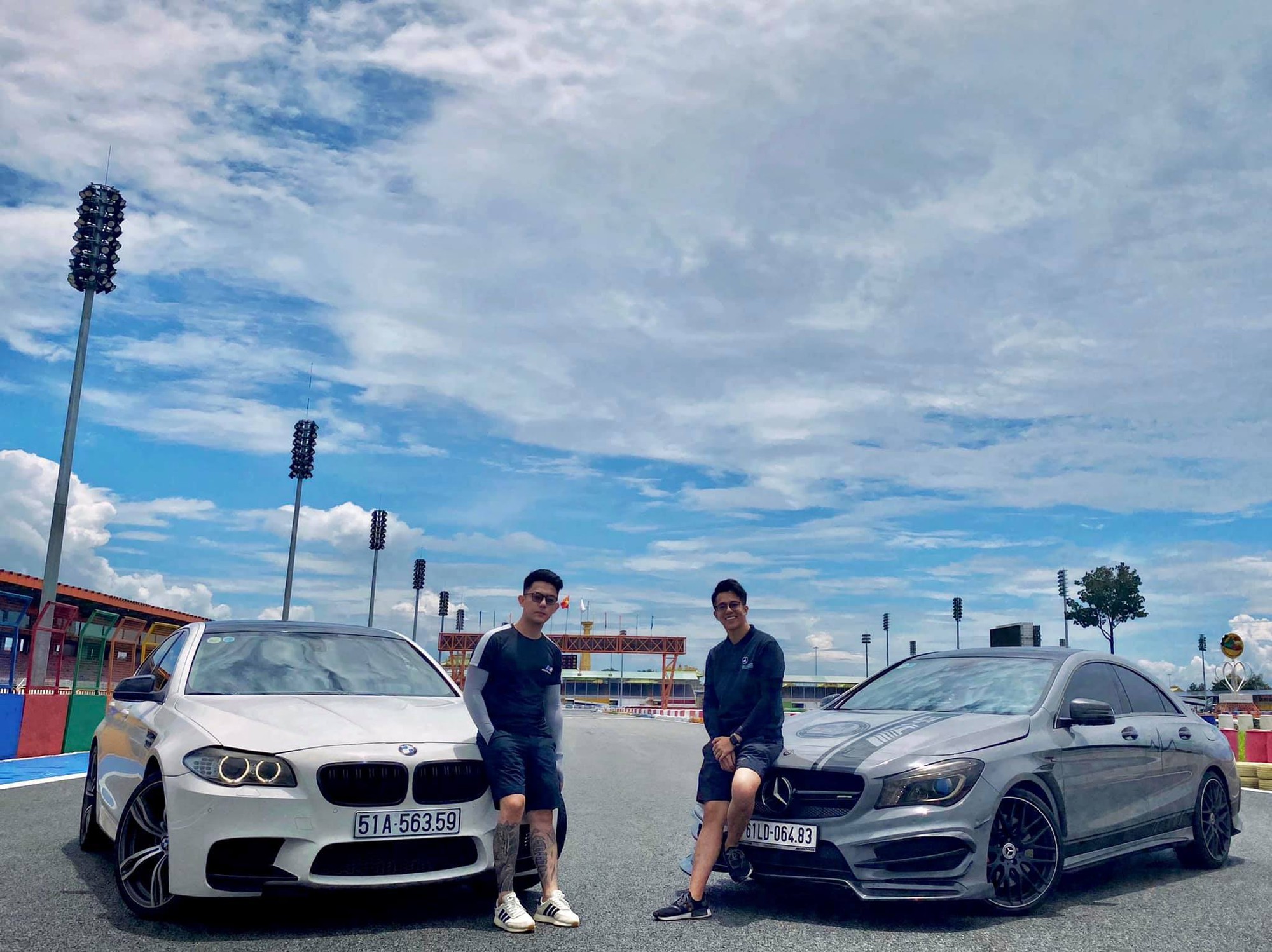 Soi dàn xe của 'cực phẩm một thời' Tống Đông Khuê: Từ McLaren, Ferrari đến Rolls-Royce, có xe dùng tiền bạn gái để mua- Ảnh 10.