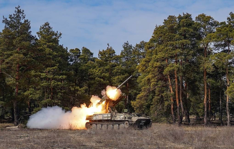 Đ&ograve;n ph&aacute; hủy rada AN/TPQ-50, kho t&ecirc;n lửa ph&aacute;o binh, hạ 195 UAV- Ảnh 1.